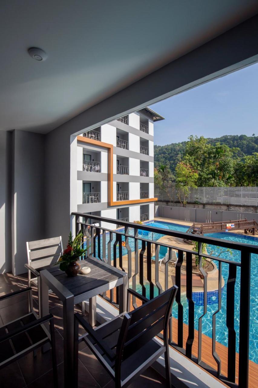 Woovo Phuket Kata Hotel Kültér fotó